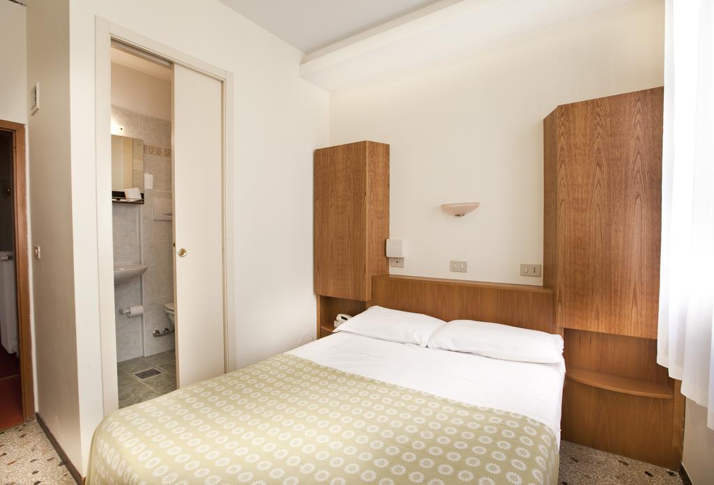 Hotel San Fantin Venecia Habitación foto