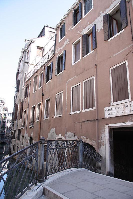 Hotel San Fantin Venecia Exterior foto